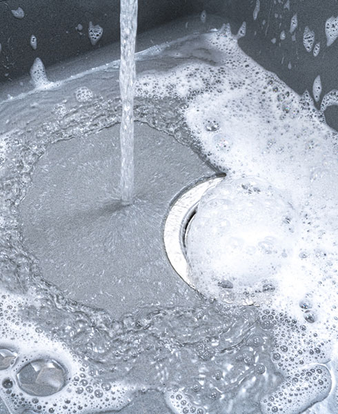 eau du robinet filtrée par une micro-station d'épuration